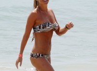 article-2192479-14A9482E000005DC-680_634x678