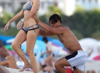 article-2387577-1B35E6AC000005DC-772_634x748