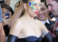 article-2395136-1B51011A000005DC-229_634x834