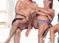 article-2396127-1B56431F000005DC-111_634x789