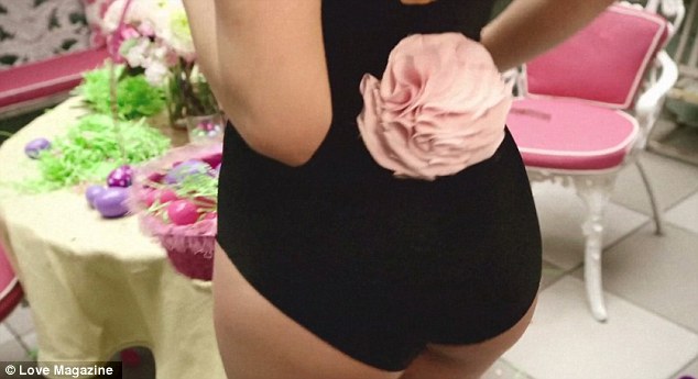 article-2609248-1D3A95E800000578-401_634x345