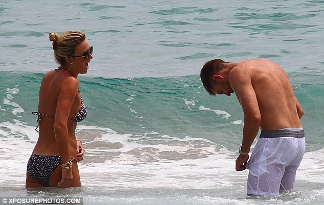 article-0-1F5CCE9600000578-51_634x402