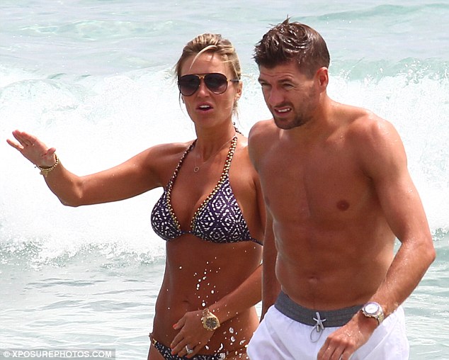 article-0-1F5CD42100000578-100_634x508