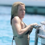 Ellie-Goulding-In-A-Floral-Bikini-On-A-Yacht-In-Ibiza-07-435x580