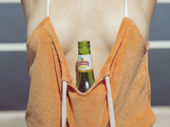 Clara-Rosager-And-Corrie-Lejuwaan-Are-Topless-On-A-House-Boat-Together-Cameron-Hammond-15-580x435